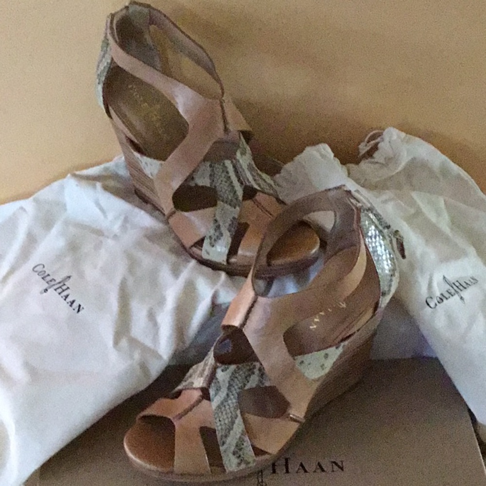 ⬇️ PRICE DROP ⬇️ Wedges by Cole Hann